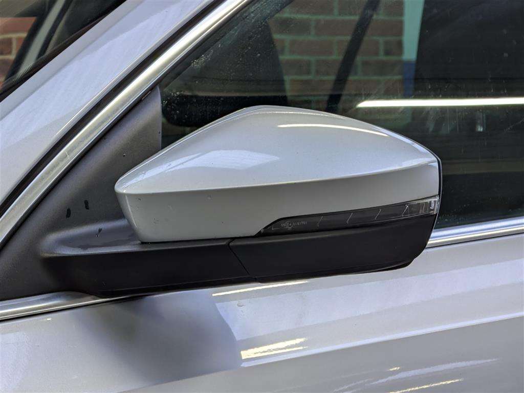 <p>2014 SKODA OCTAVIA LAURIN&KLEM TDI C</p>