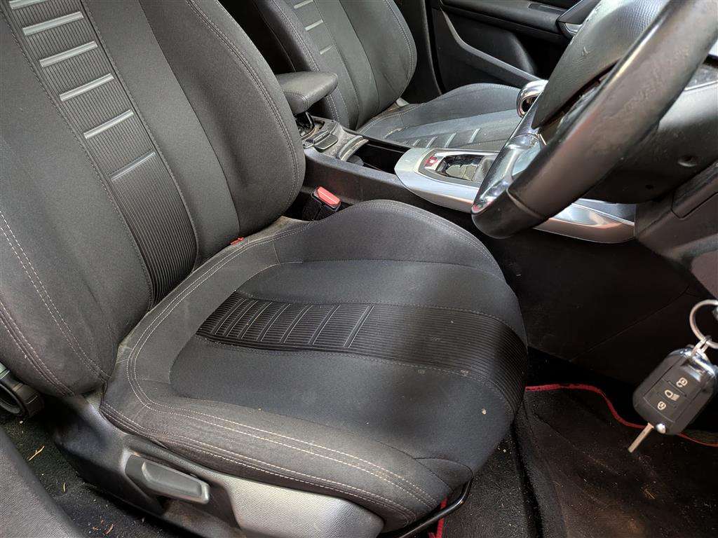 <p>2014 PEUGEOT 308 ALLURE E-HDI</p>