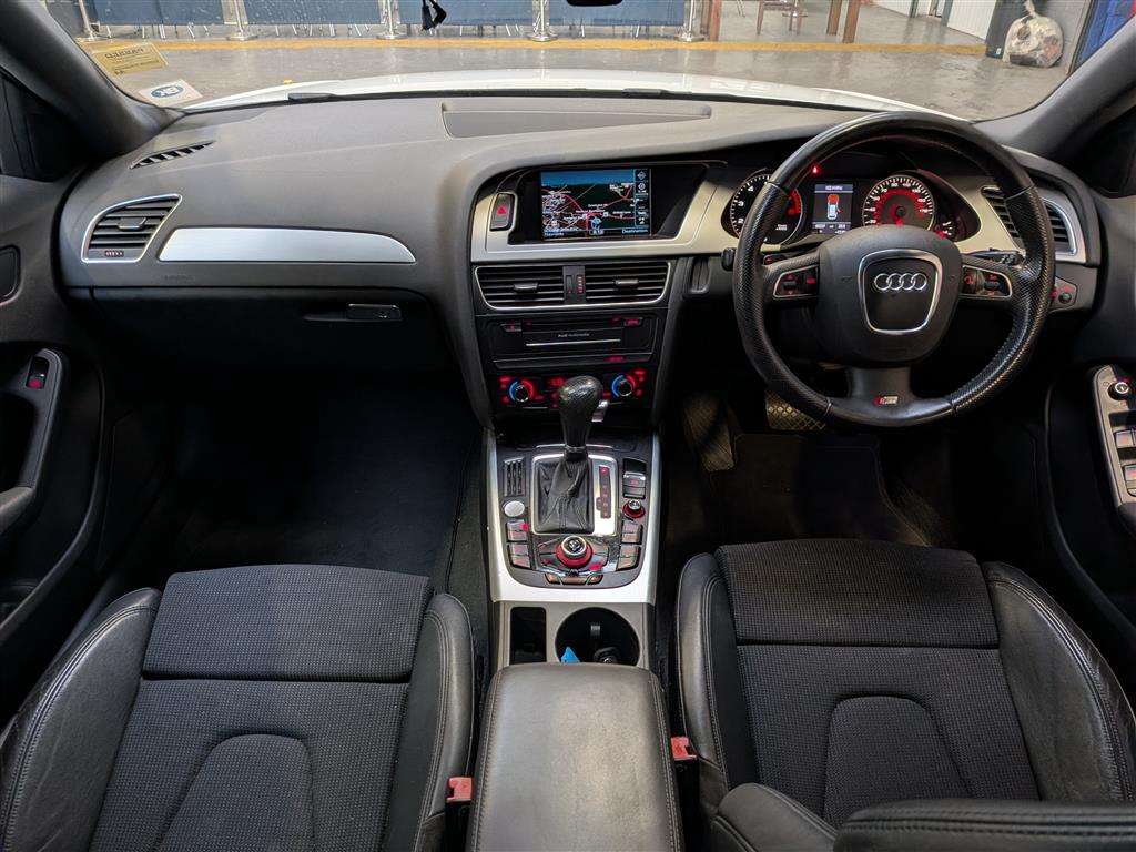 <p>2011 AUDI A4 S LINE T FSI QUATTRO A</p>