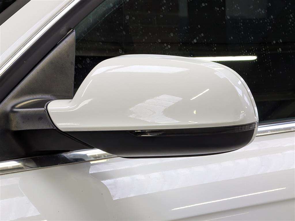 <p>2011 AUDI A4 S LINE T FSI QUATTRO A</p>