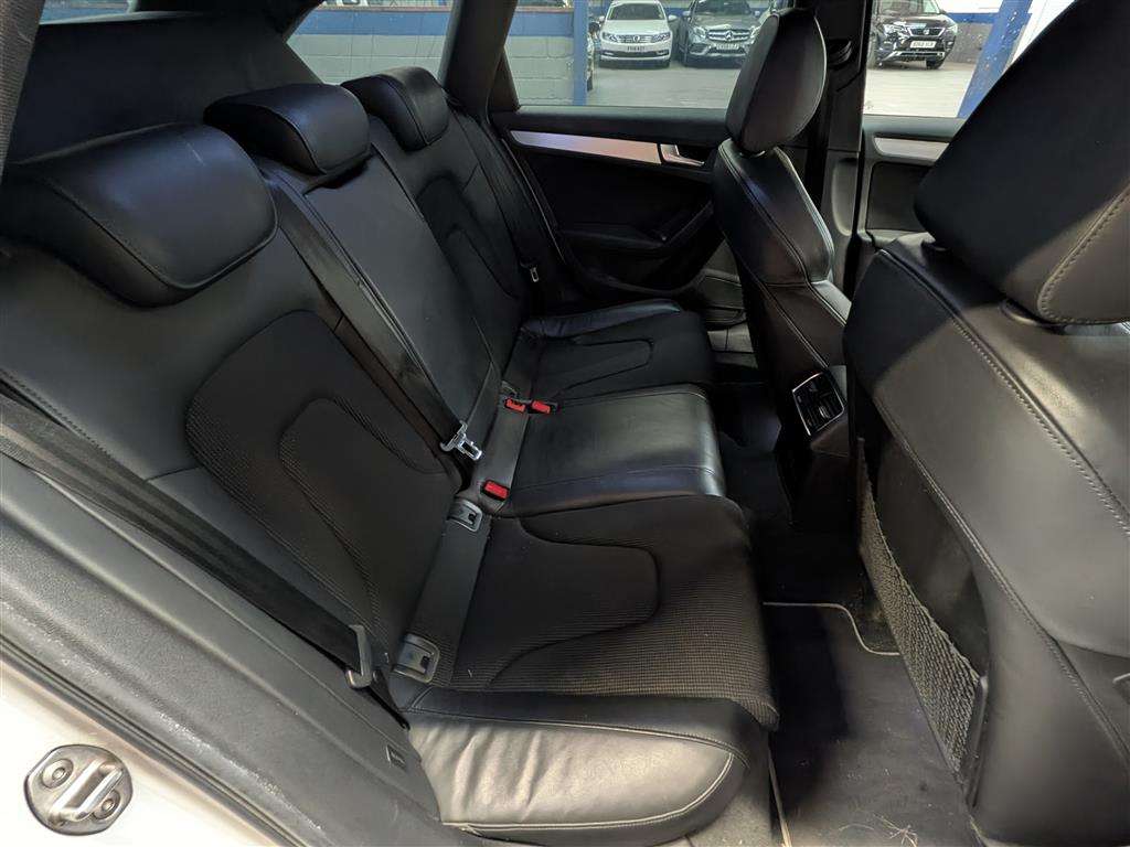 <p>2011 AUDI A4 S LINE T FSI QUATTRO A</p>
