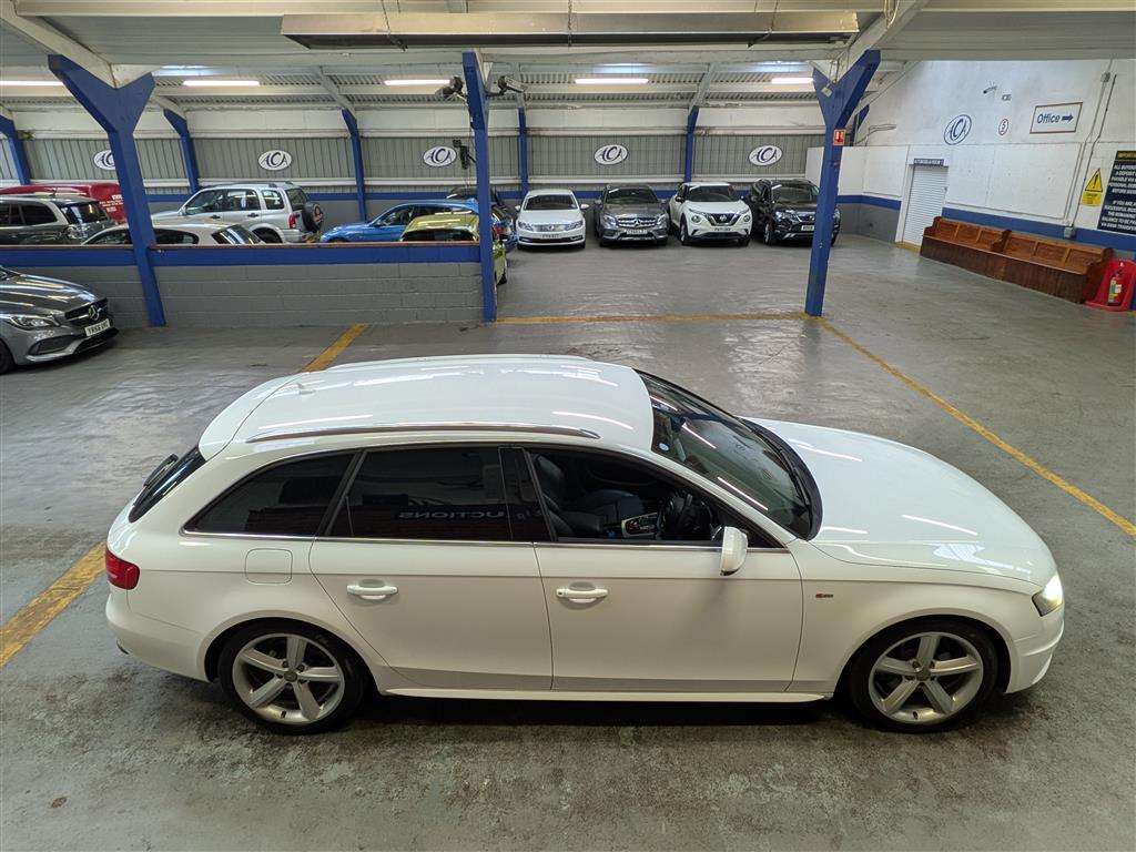 <p>2011 AUDI A4 S LINE T FSI QUATTRO A</p>
