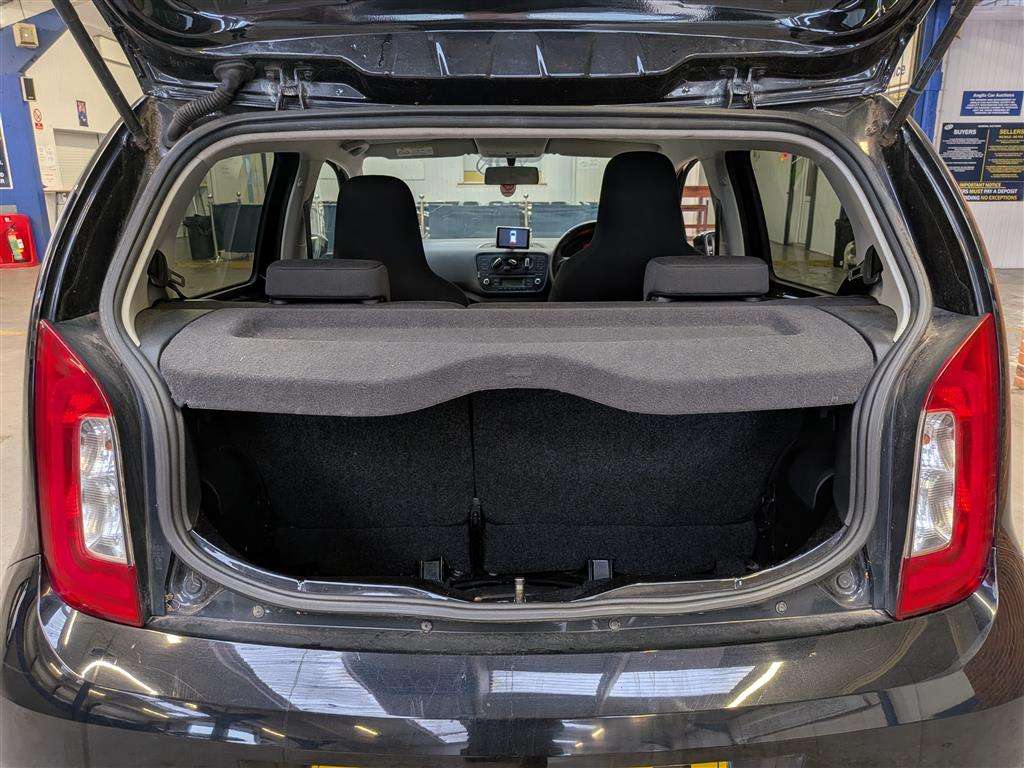 <p>2014 SKODA CITIGO BLACK EDITION</p>