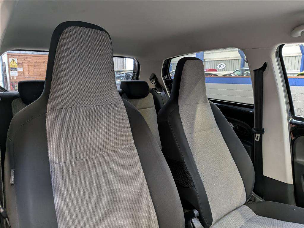 <p>2014 SKODA CITIGO BLACK EDITION</p>
