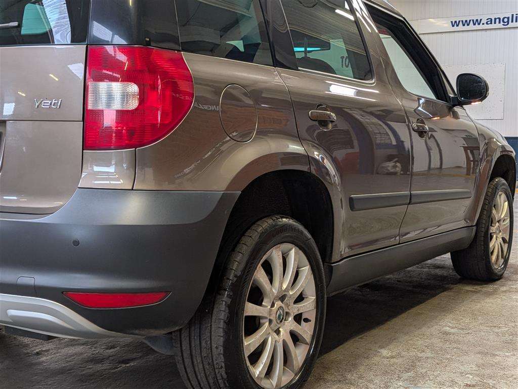 <p>2011 SKODA YETI E-GANCE TDICR 4X4 SA</p>