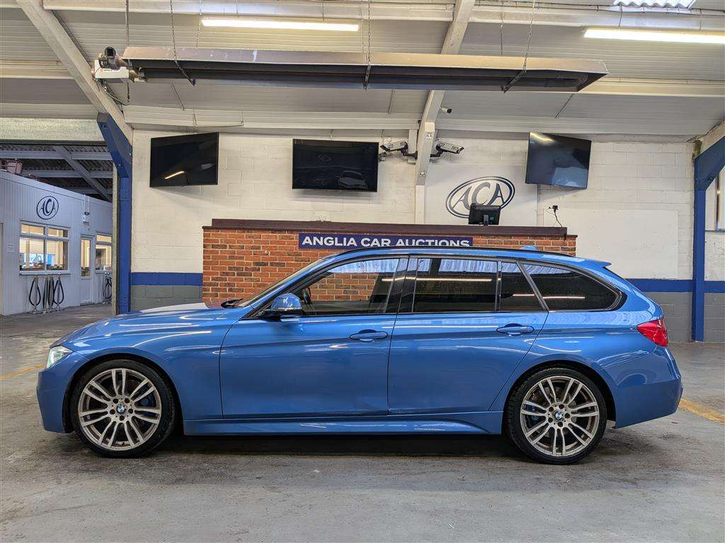<p>2013 BMW 320D M SPORT TOURING</p>