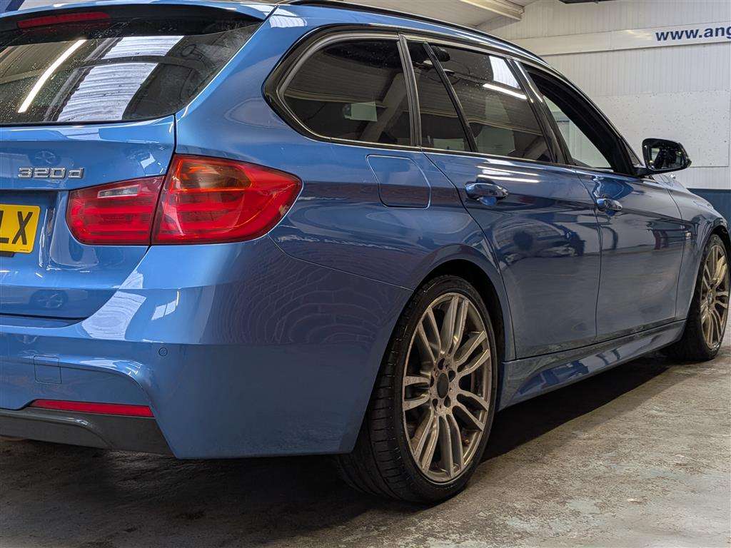 <p>2013 BMW 320D M SPORT TOURING</p>