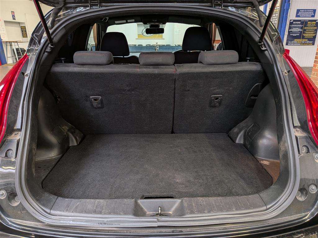 <p>2013 NISSAN JUKE NISMO DIG-T</p>