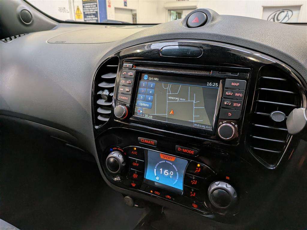 <p>2013 NISSAN JUKE NISMO DIG-T</p>