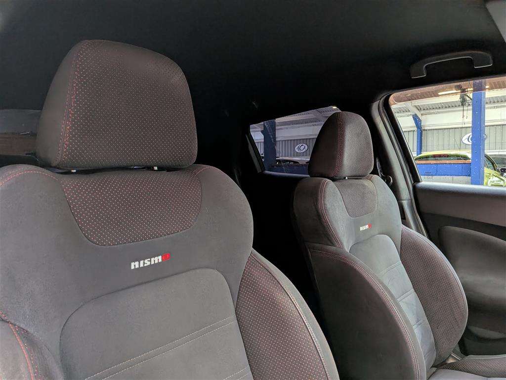 <p>2013 NISSAN JUKE NISMO DIG-T</p>