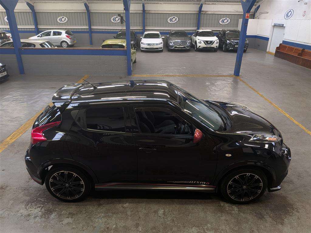<p>2013 NISSAN JUKE NISMO DIG-T</p>
