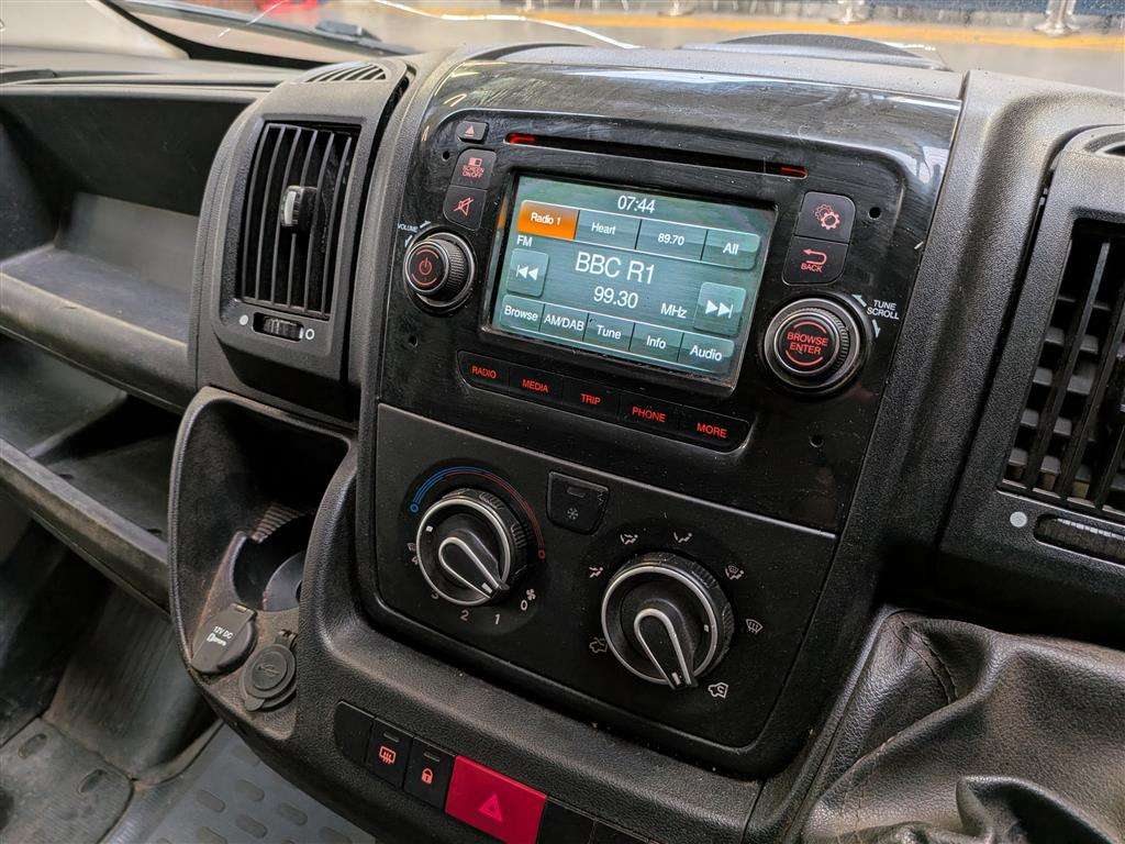 <p>2018 CITROEN RELAY 35 L3H2 EPRISE BLUE</p>