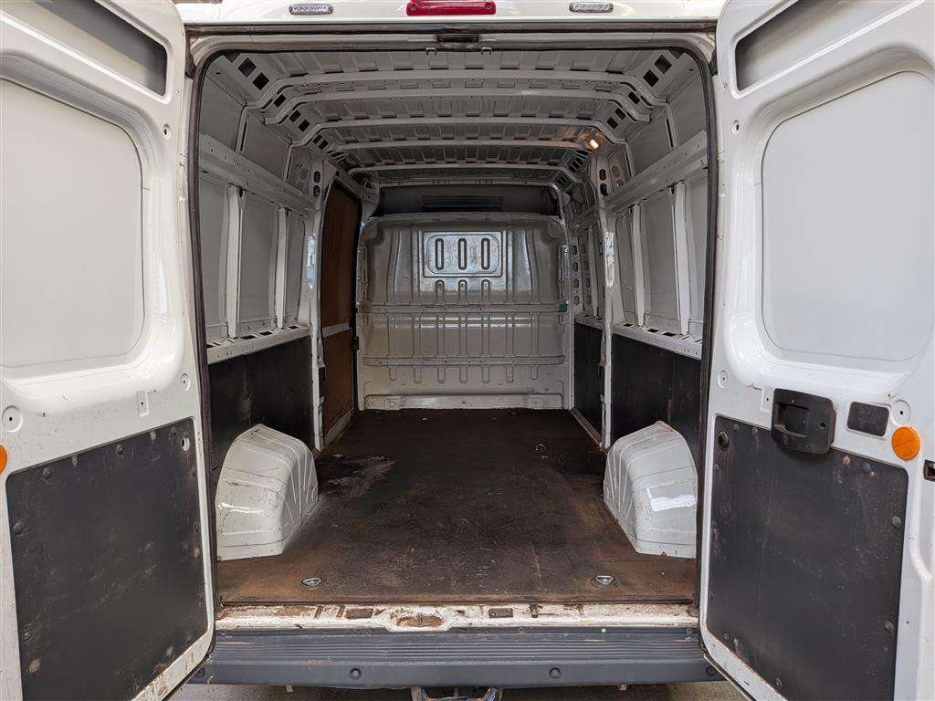 <p>2018 CITROEN RELAY 35 L3H2 EPRISE BLUE</p>