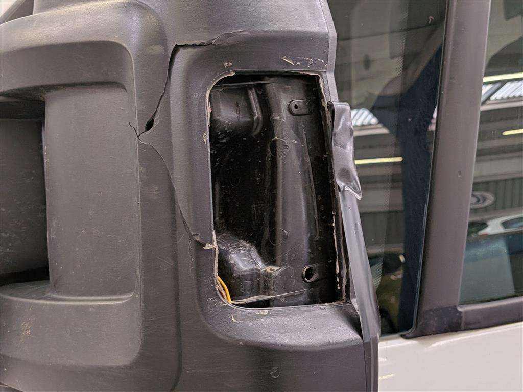 <p>2018 CITROEN RELAY 35 L3H2 EPRISE BLUE</p>