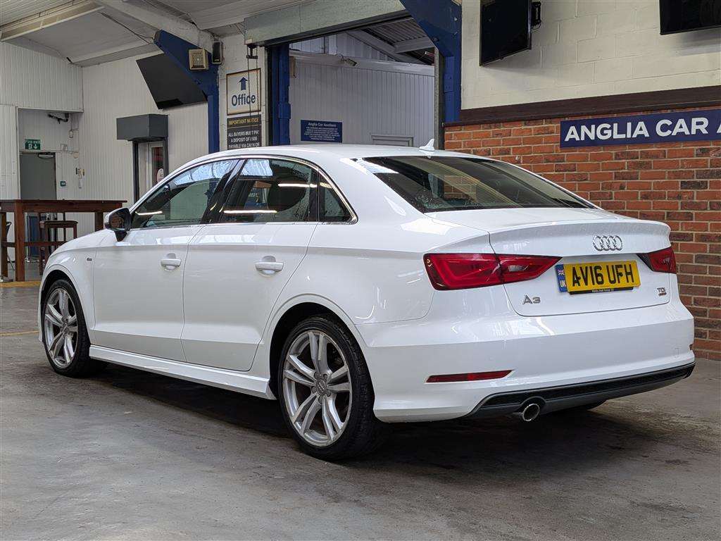 <p>2016 AUDI A3 SPORT NAV TDI QUATTRO</p>