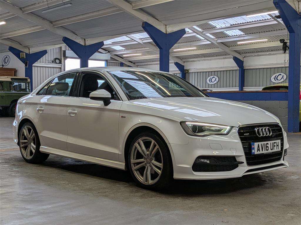 <p>2016 AUDI A3 SPORT NAV TDI QUATTRO</p>