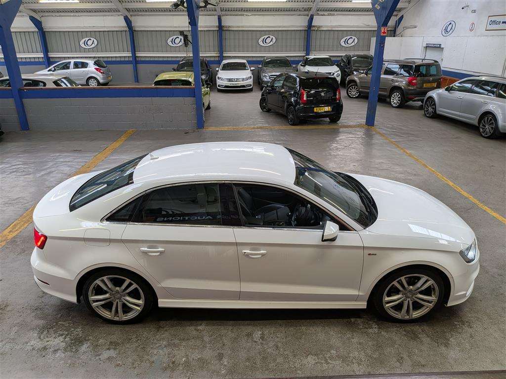 <p>2016 AUDI A3 SPORT NAV TDI QUATTRO</p>