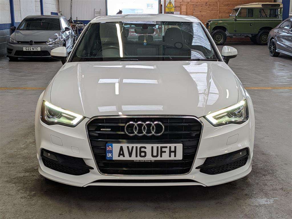 <p>2016 AUDI A3 SPORT NAV TDI QUATTRO</p>