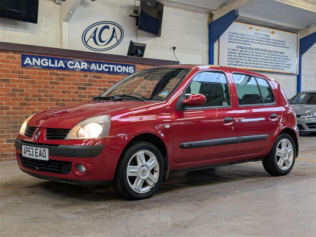 <p>2004 RENAULT CLIO DYNAMIQUE 16V</p>