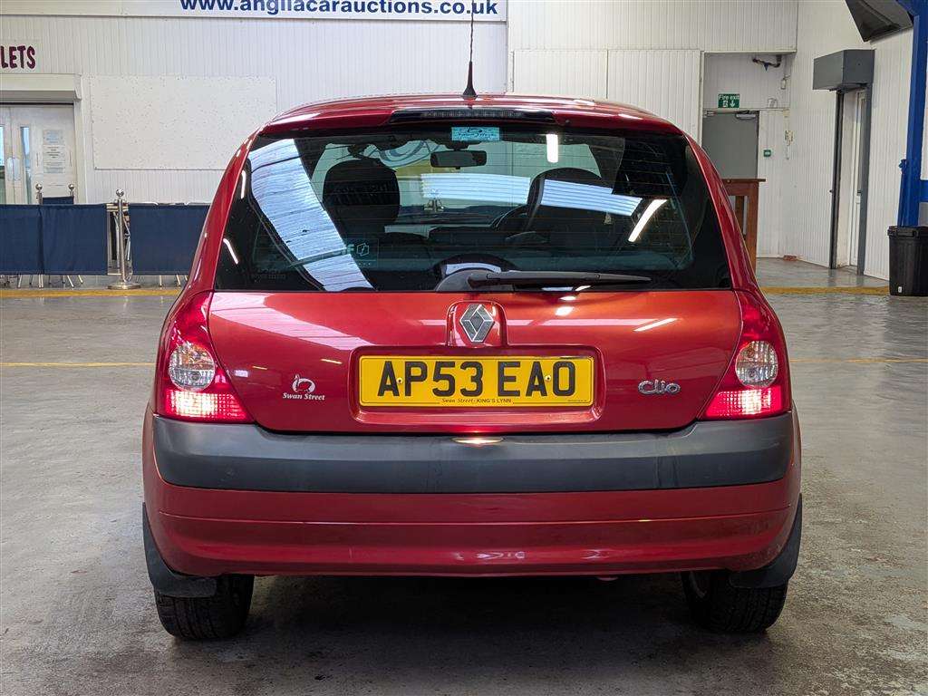 <p>2004 RENAULT CLIO DYNAMIQUE 16V</p>