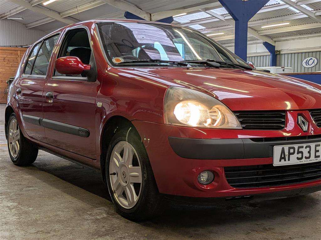 <p>2004 RENAULT CLIO DYNAMIQUE 16V</p>
