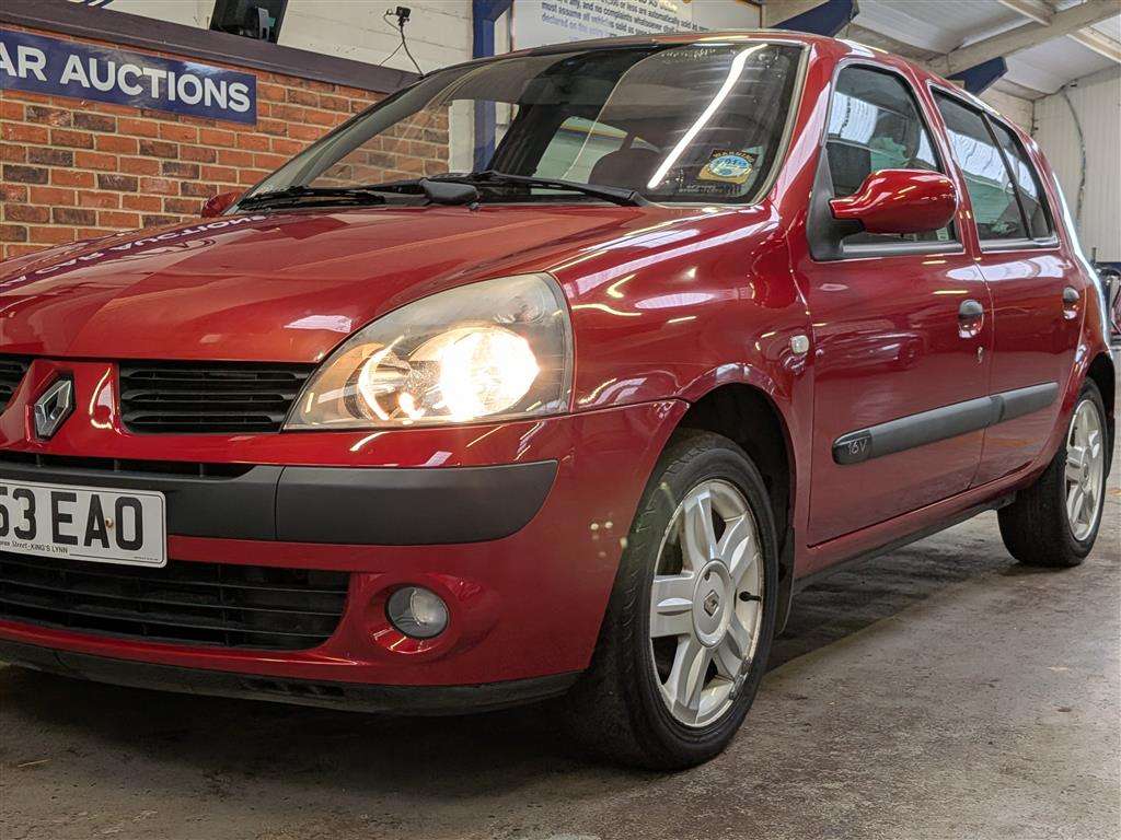 <p>2004 RENAULT CLIO DYNAMIQUE 16V</p>