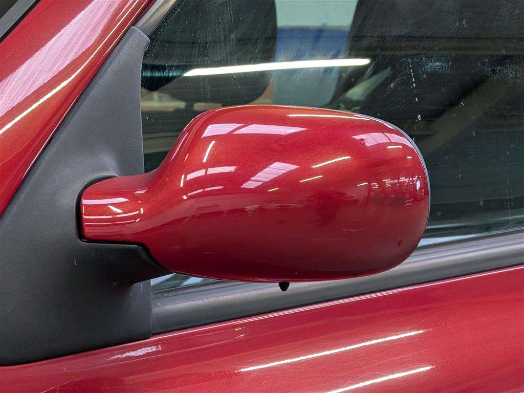 <p>2004 RENAULT CLIO DYNAMIQUE 16V</p>
