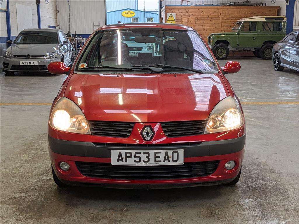 <p>2004 RENAULT CLIO DYNAMIQUE 16V</p>