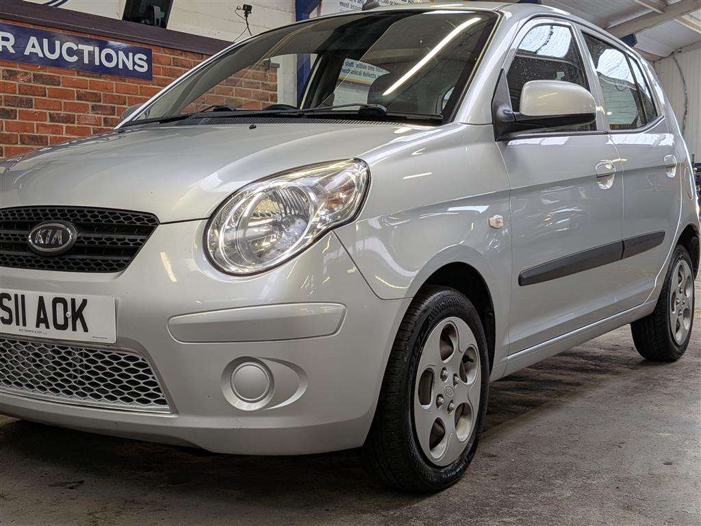 <p>2011 KIA PICANTO SPICE</p>