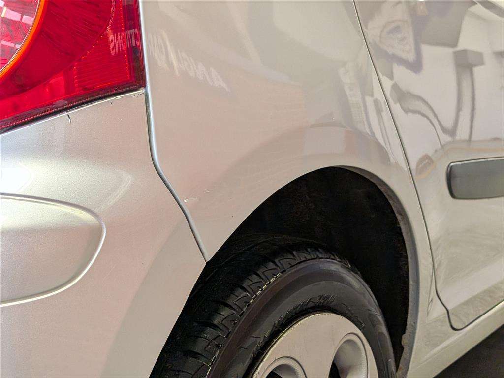 <p>2011 KIA PICANTO SPICE</p>