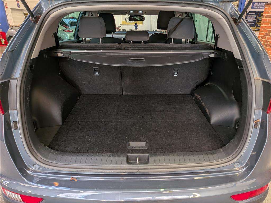 <p>2017 KIA SPORTAGE 2 ISG</p>