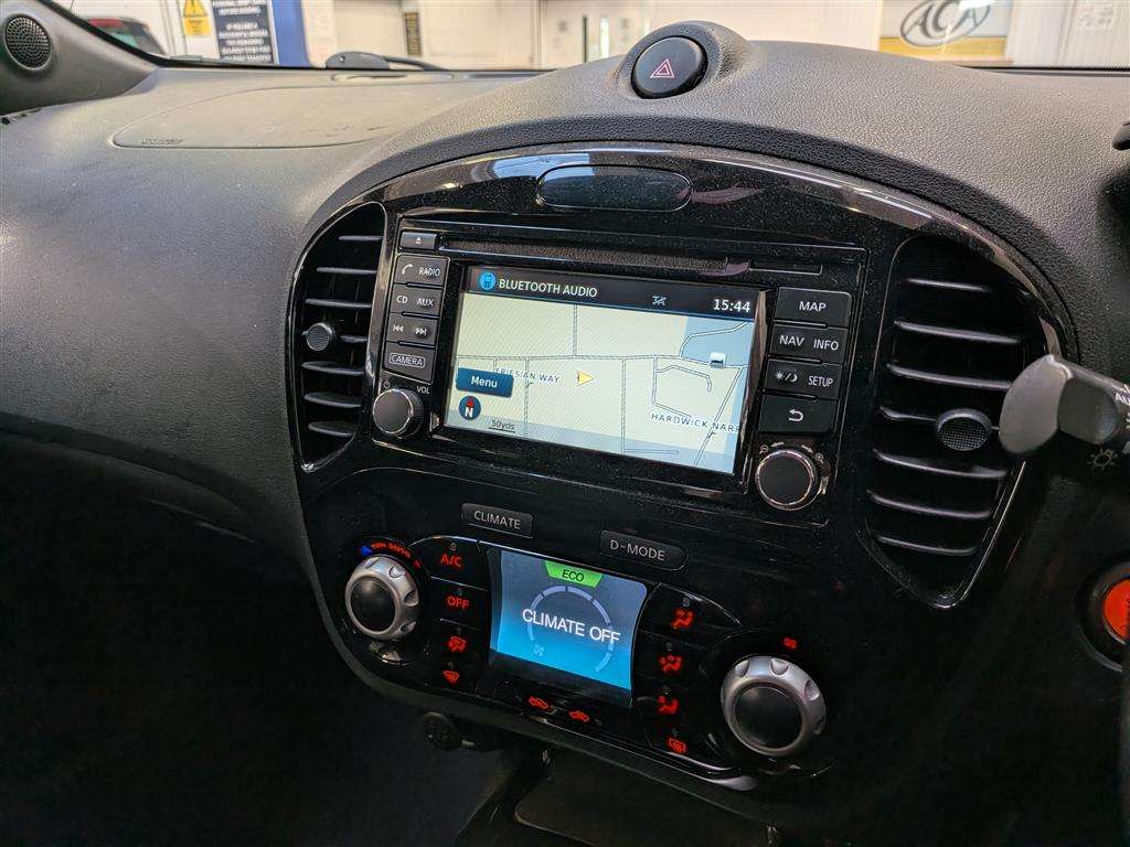 <p>2016 NISSAN JUKE N-CONNECTA DIG-T</p>