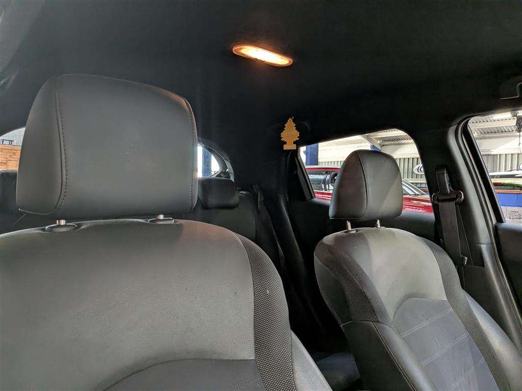 <p>2016 NISSAN JUKE N-CONNECTA DIG-T</p>