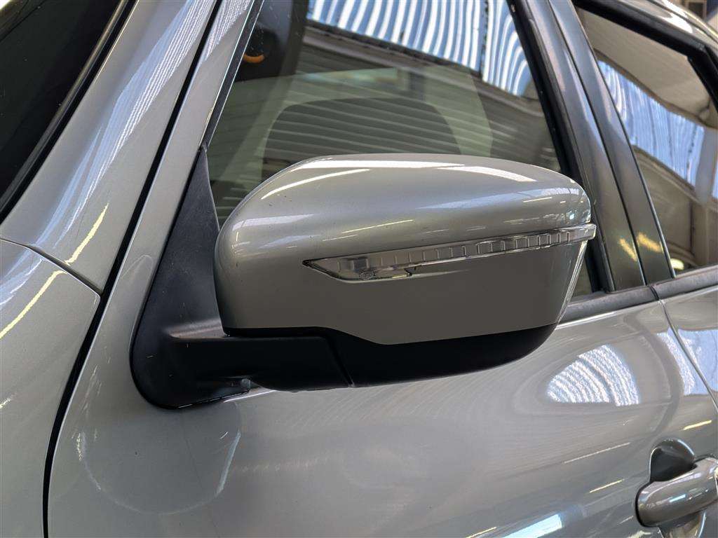 <p>2016 NISSAN JUKE N-CONNECTA DIG-T</p>