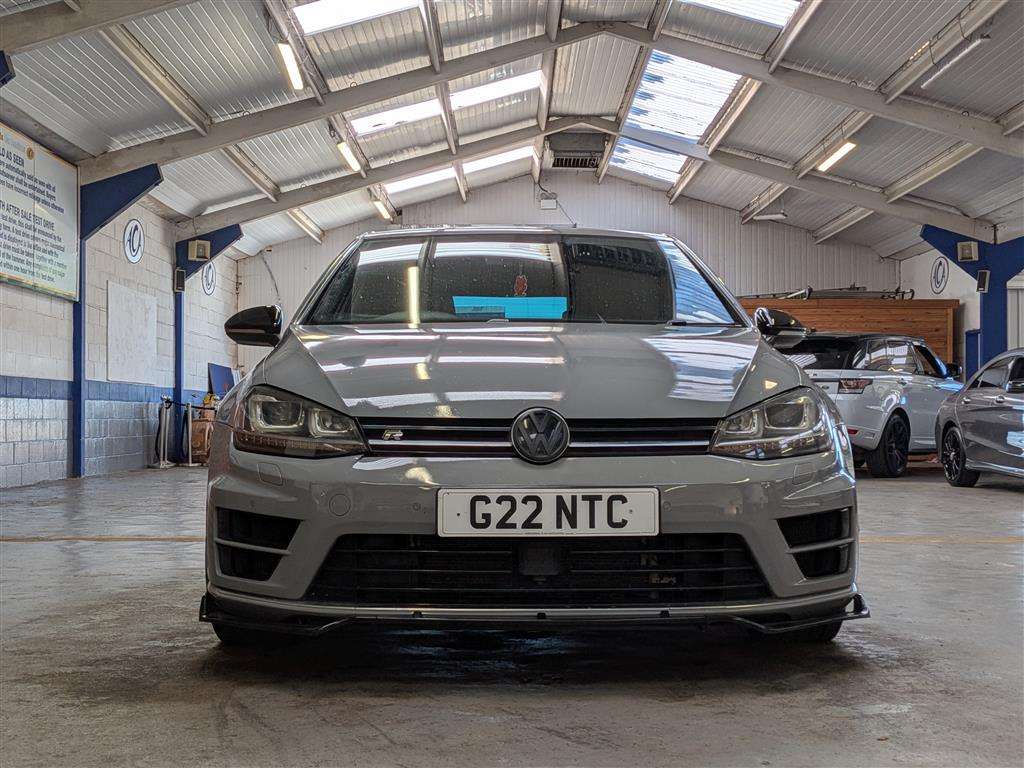<p>2015 VOLKSWAGEN GOLF R DSG</p>