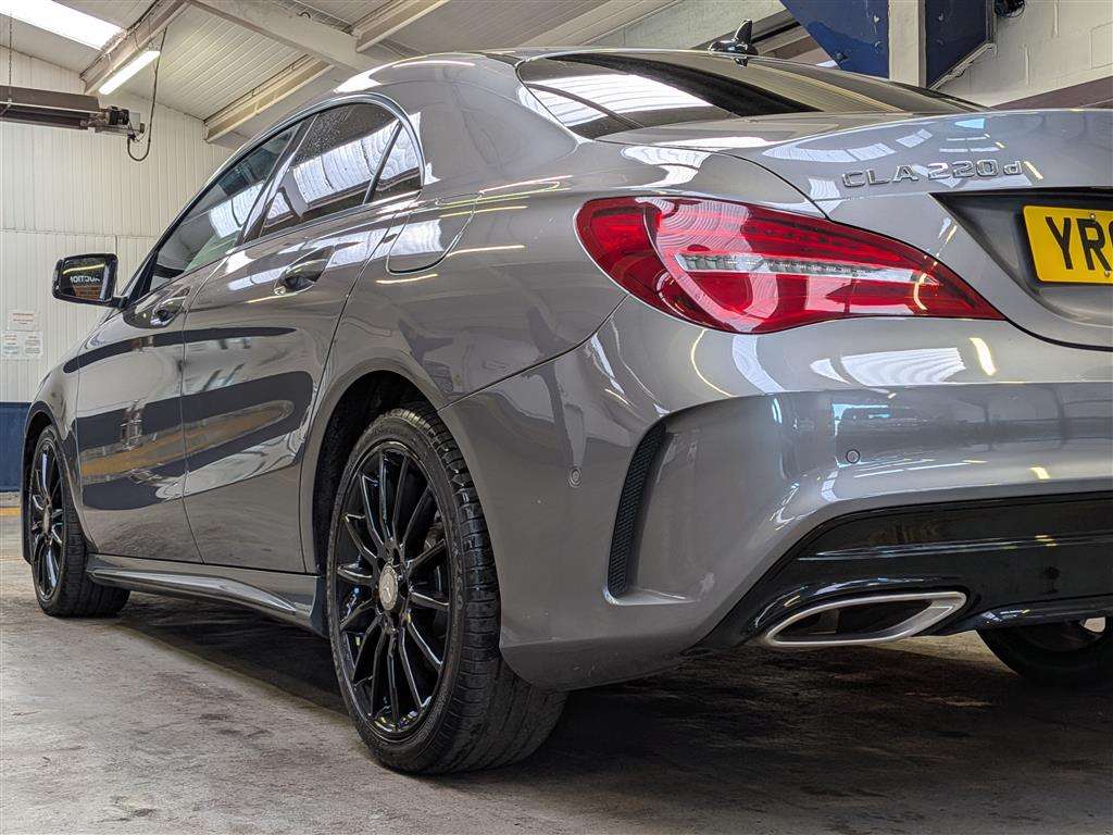 <p>2016 MERCEDES-BENZ CLA 220 D AMG LINE AUTO</p>
