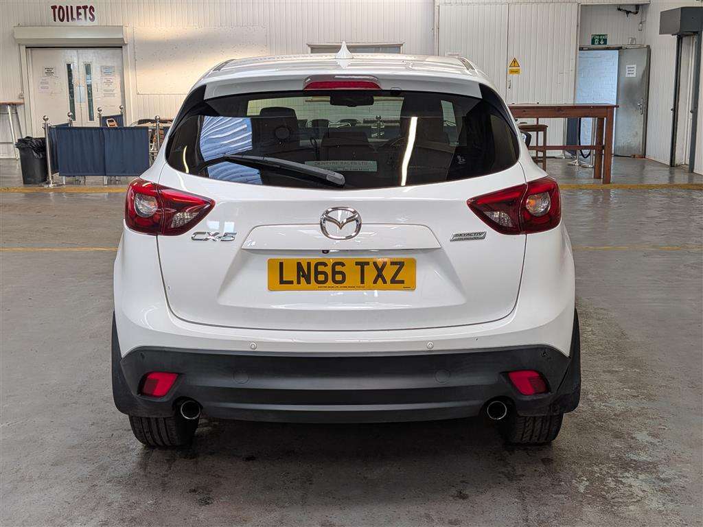 <p>2016 MAZDA CX-5 SPORT NAV D</p>
