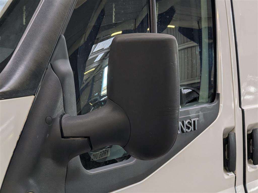 <p>2013 FORD TRANSIT 100 T260 FWD</p>