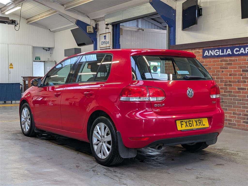 <p>2011 VOLKSWAGEN GOLF MATCH TDI</p>
