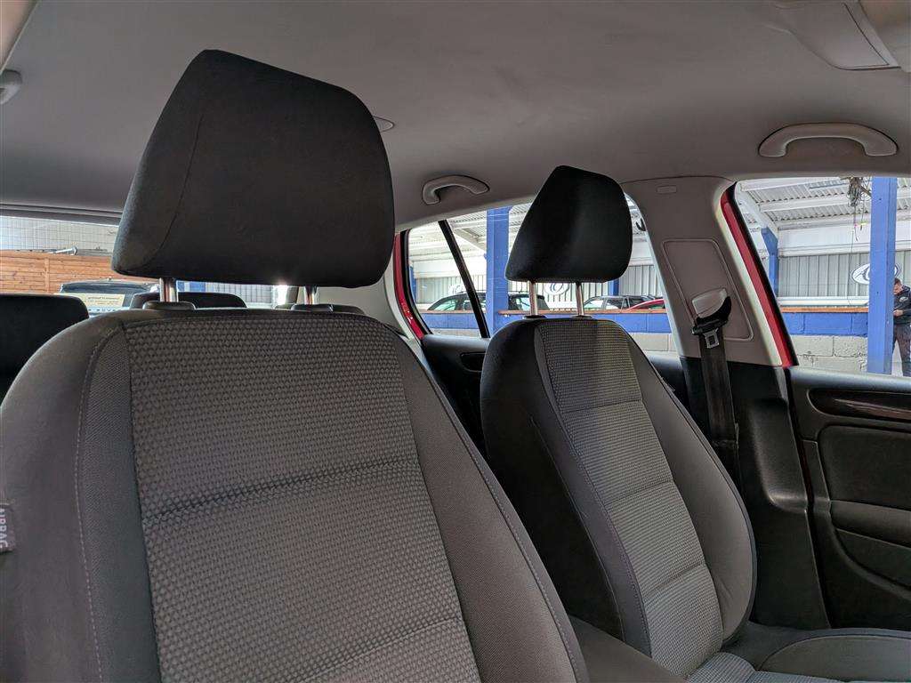 <p>2011 VOLKSWAGEN GOLF MATCH TDI</p>