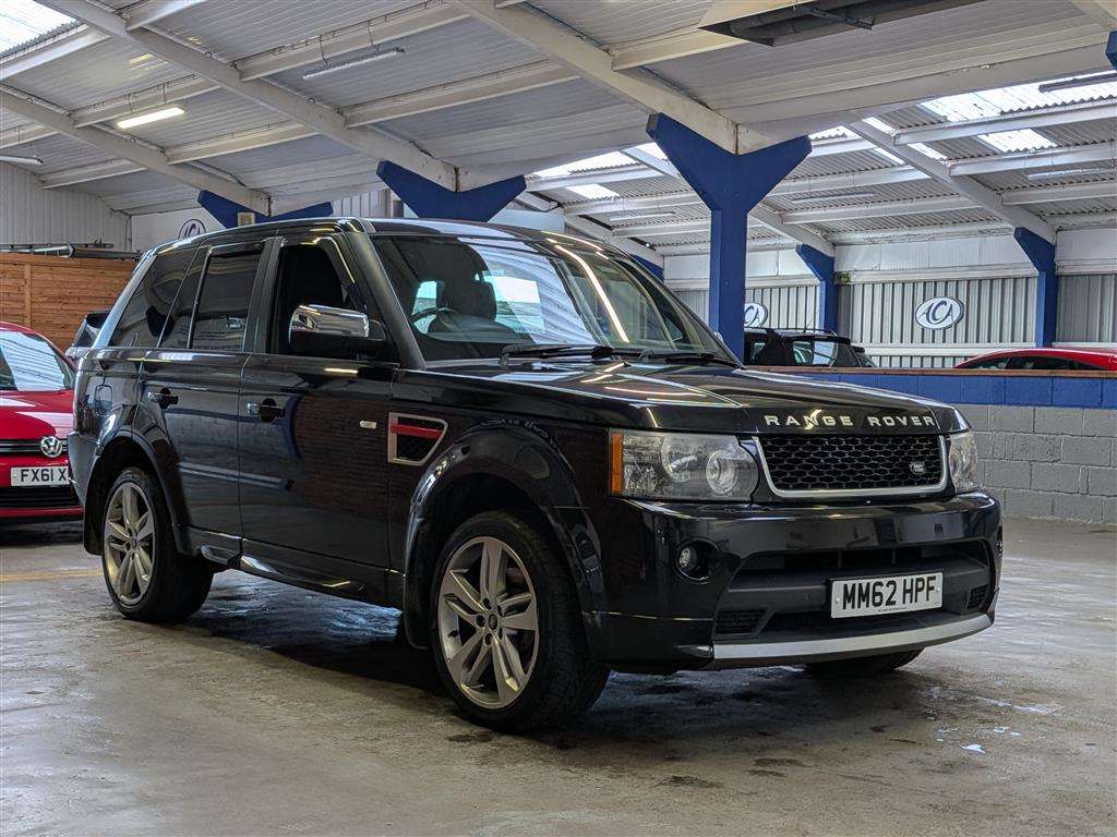 <p>2013 LAND ROVER R-ROVER SPORT HSE RED SDV</p>
