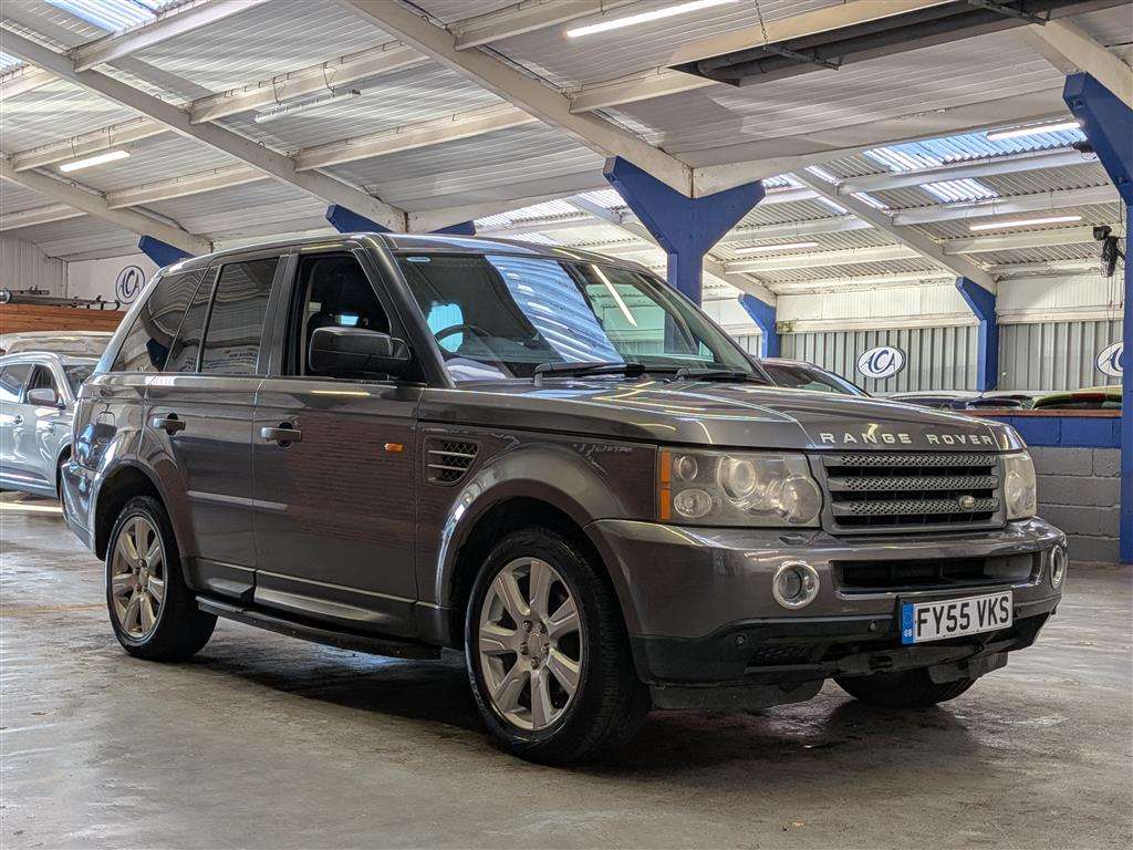 <p>2005 LAND ROVER RANGEROVER SPT TDV6 HSE A</p>