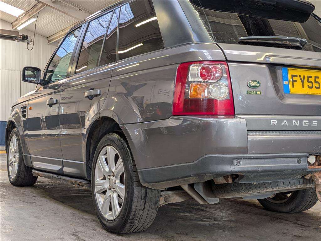 <p>2005 LAND ROVER RANGEROVER SPT TDV6 HSE A</p>
