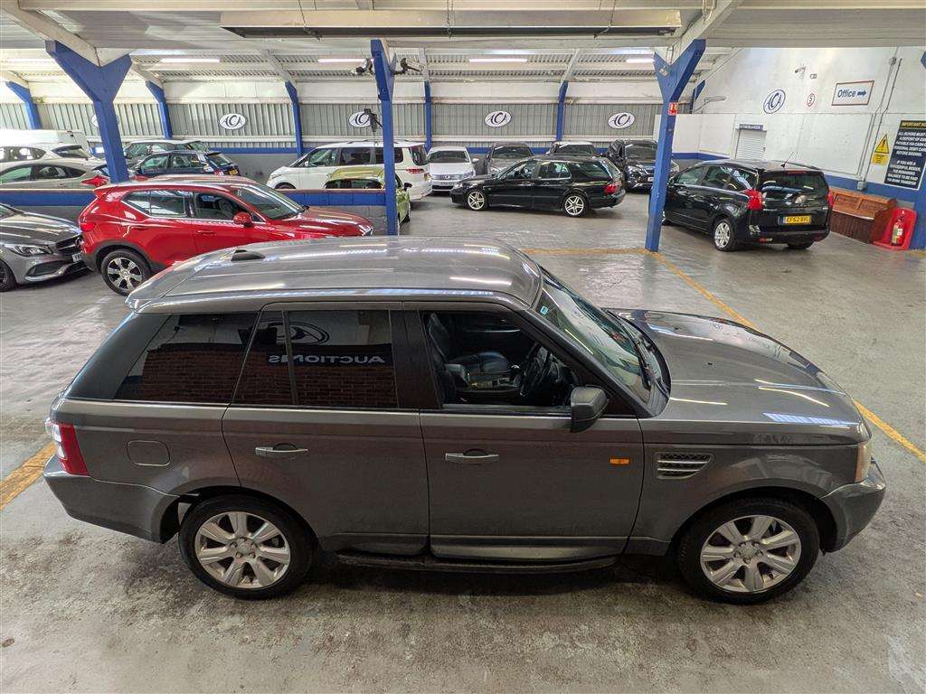 <p>2005 LAND ROVER RANGEROVER SPT TDV6 HSE A</p>