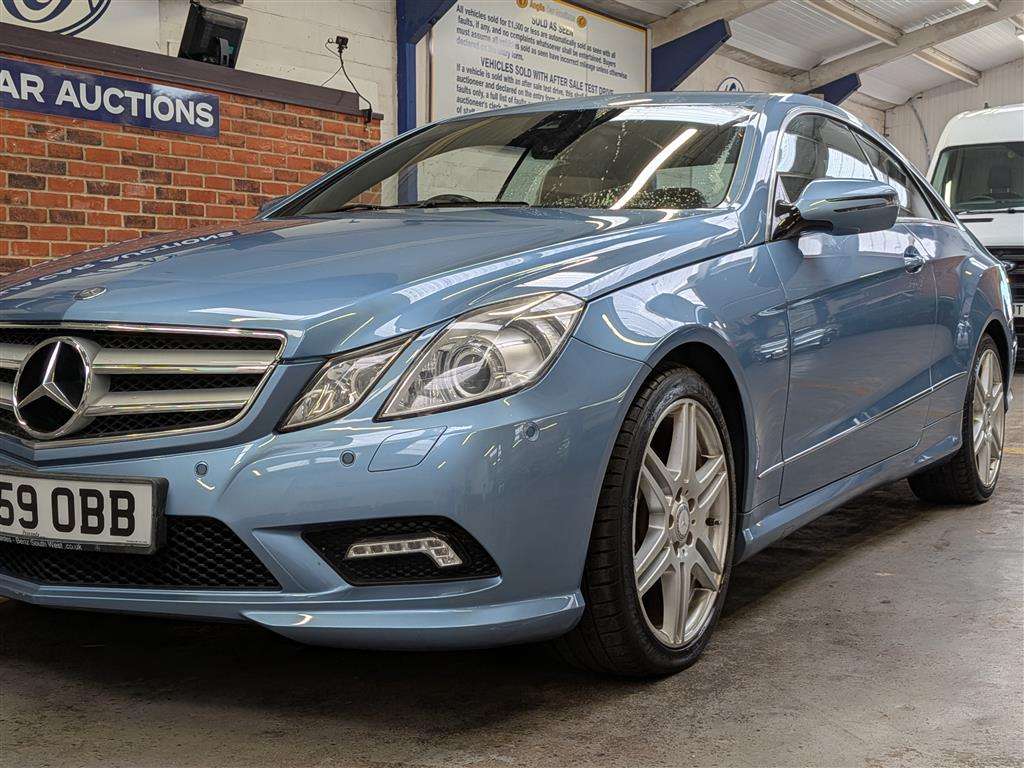 <p>2009 MERCEDES-BENZ E350 BLUEF-CY SPORT CGI A</p>