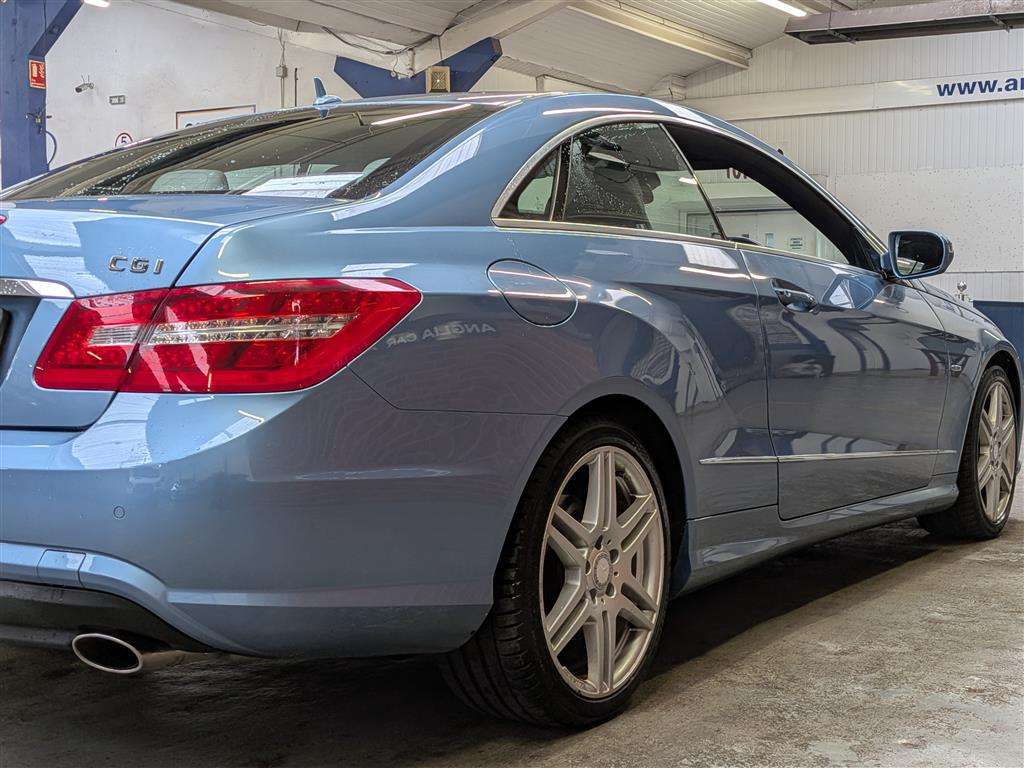 <p>2009 MERCEDES-BENZ E350 BLUEF-CY SPORT CGI A</p>