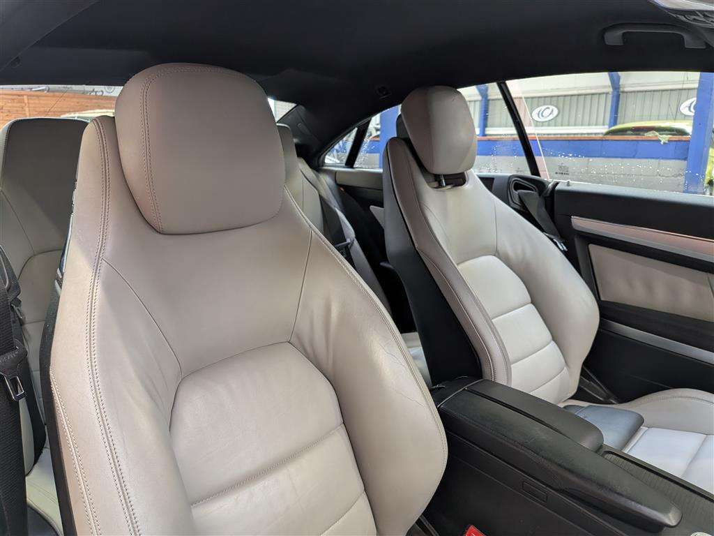 <p>2009 MERCEDES-BENZ E350 BLUEF-CY SPORT CGI A</p>