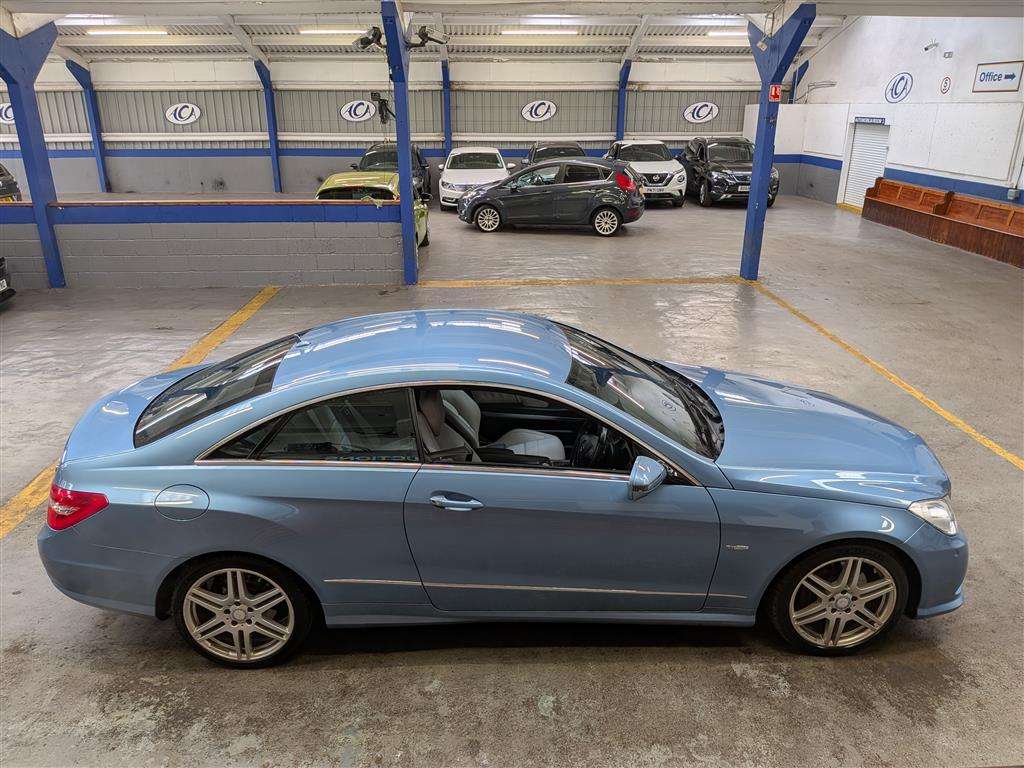 <p>2009 MERCEDES-BENZ E350 BLUEF-CY SPORT CGI A</p>