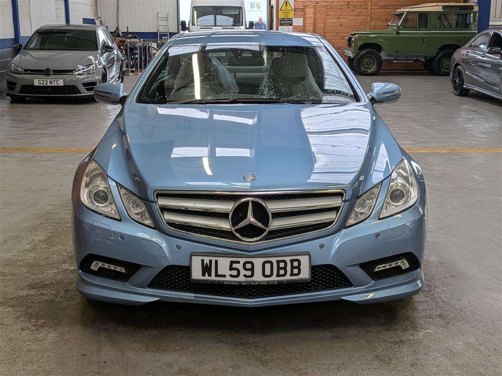 <p>2009 MERCEDES-BENZ E350 BLUEF-CY SPORT CGI A</p>