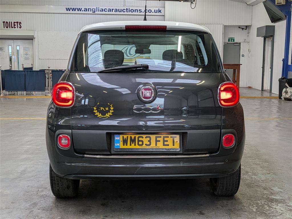 <p>2013 FIAT 500L LOUNGE MULTIJET</p>